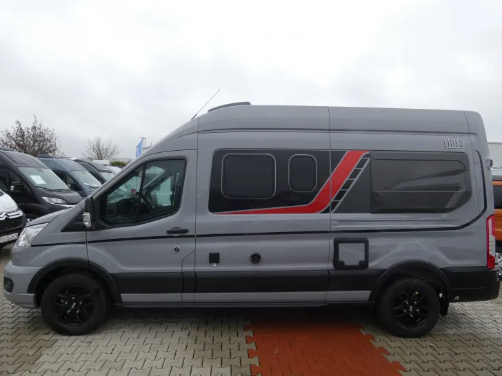 Fahrzeugbild Bürstner Lineo C 590 #4
