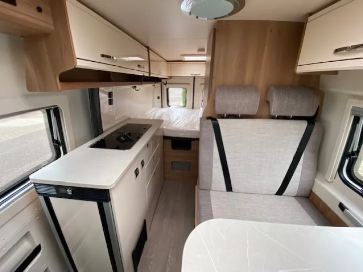 Fahrzeugbild Hobby Vantana De Luxe K60 FT #5