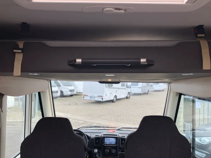 Fahrzeugbild Knaus Sky i 700 LEG #11