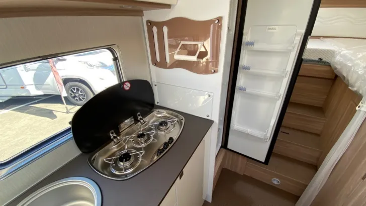 Fahrzeugbild Bürstner Delfin T 690 G #8