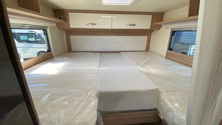 Fahrzeugbild Bürstner Delfin T 690 G #11