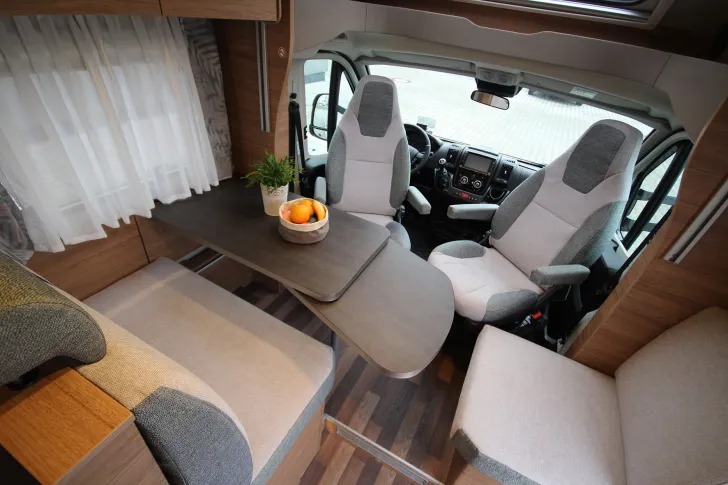 Fahrzeugbild Weinsberg CaraSuite 700 ME #6