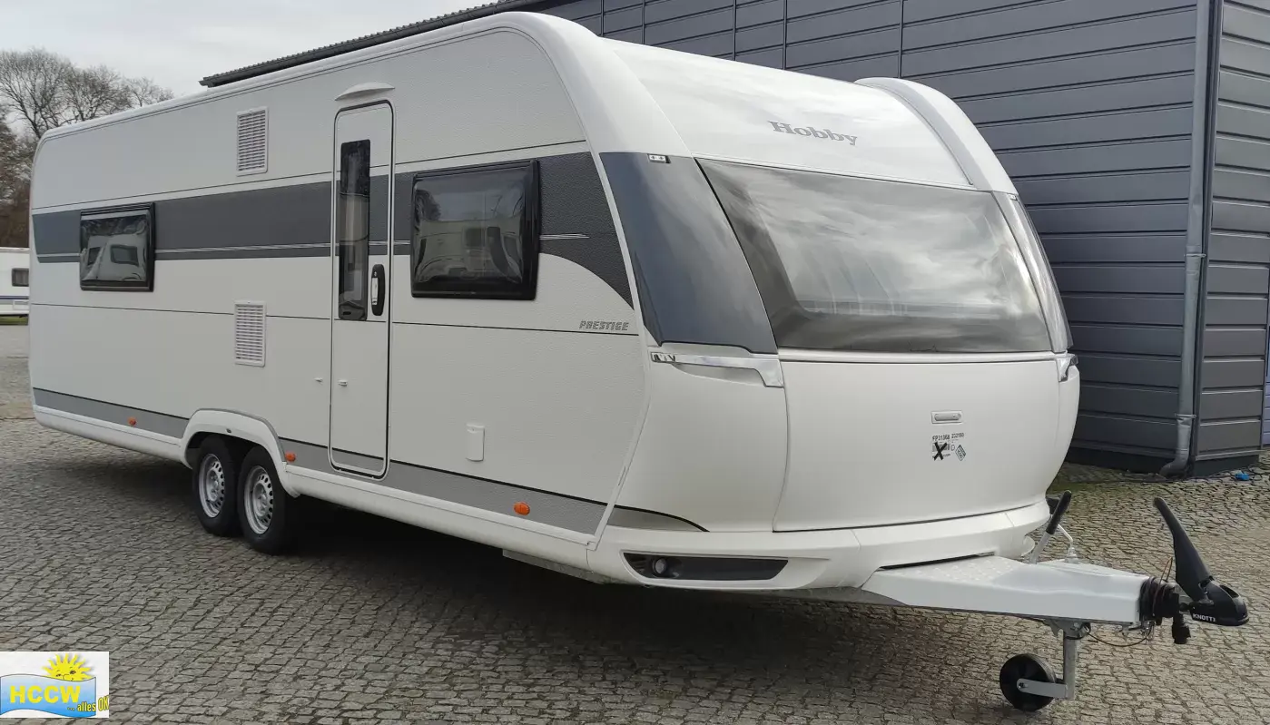 Hobby Prestige 720 WQC als Wohnwagen in Wusterhausen (Dosse) bei   von Hobby Caravan Center Wusterhausen, Inh.Uwe Scheurell für  37.900 € zu verkaufen