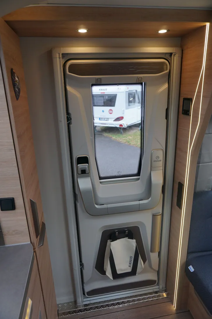 Fahrzeugbild Knaus Südwind 650 PEB 60 YEARS #23