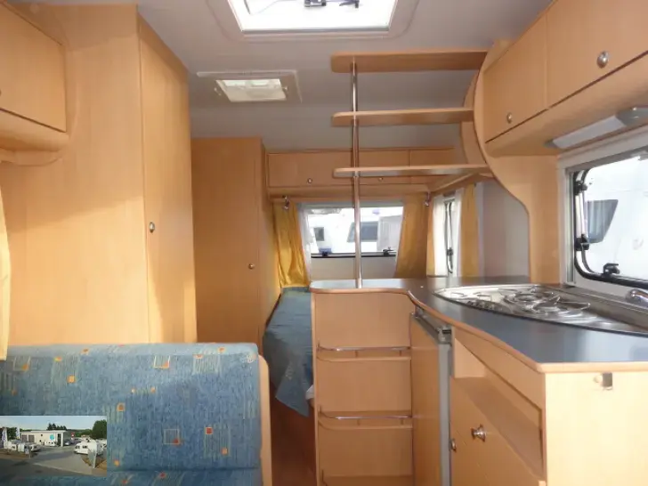 Fahrzeugbild Delta Euroliner 4100 LB Nr. 86 - franz. Bett #6