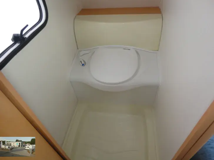 Fahrzeugbild Delta Euroliner 4100 LB Nr. 86 - franz. Bett #18