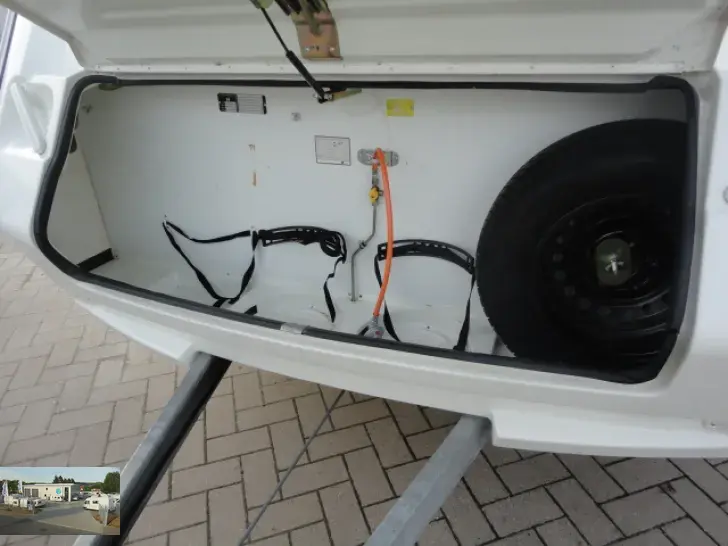 Fahrzeugbild Delta Euroliner 4100 LB Nr. 86 - franz. Bett #26