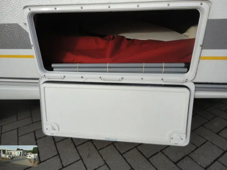 Fahrzeugbild Delta Euroliner 4100 LB Nr. 86 - franz. Bett #29