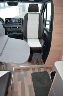 Fahrzeugbild Weinsberg CaraCompact 640 MEG EDITION [PEPPER] #13