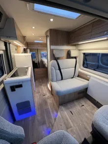 Fahrzeugbild Hymer Camper Van Yellowstone Fiat #5