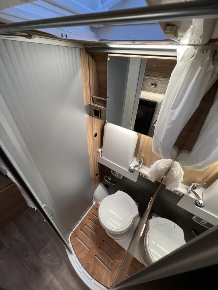 Fahrzeugbild Hymer Camper Van Yellowstone Fiat #8