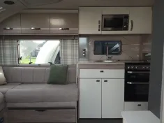 Bild 6 SWIFT CHALLENGER Grande 650L SE L-Sitzgruppe Alde ATC