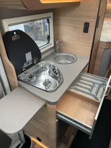 Fahrzeugbild Weinsberg CaraCompact MB EDITION PEPPER 640 MEG #12