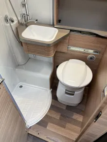 Fahrzeugbild Weinsberg CaraCompact MB EDITION PEPPER 640 MEG #18
