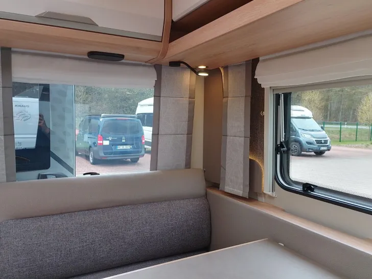 Fahrzeugbild Knaus Südwind 460 EU 60 Years #10