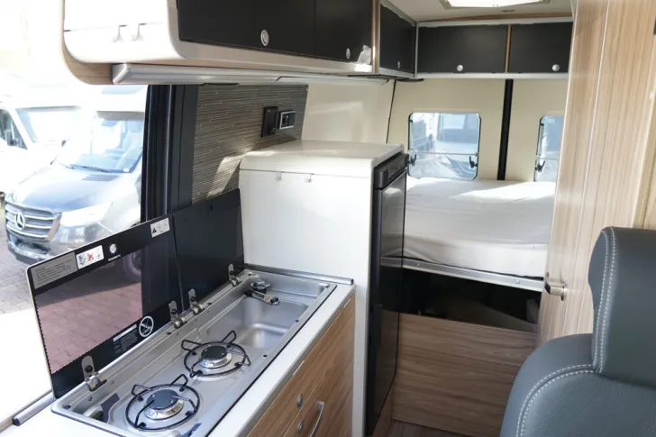 Fahrzeugbild Hymer Camper Van Grand Canyon S CrossOver Mercedes #8