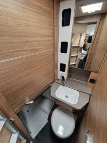 Fahrzeugbild Weinsberg X-CURSION VAN 500 MQ EDITION [PEPPER] Mietwagen Verfügbar Nov 25 #12