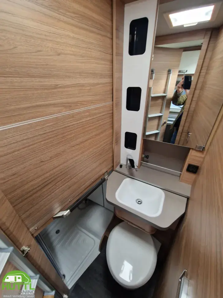 Fahrzeugbild Weinsberg X-CURSION VAN 500 MQ EDITION [PEPPER] Mietwagen Verfügbar Nov 25 #12