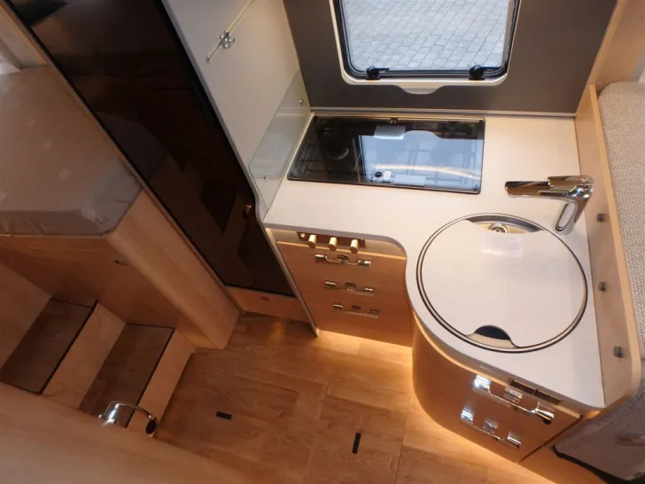 Fahrzeugbild Hymer B-Klasse MC I WhiteLine 600/ BMC-I 600 #12