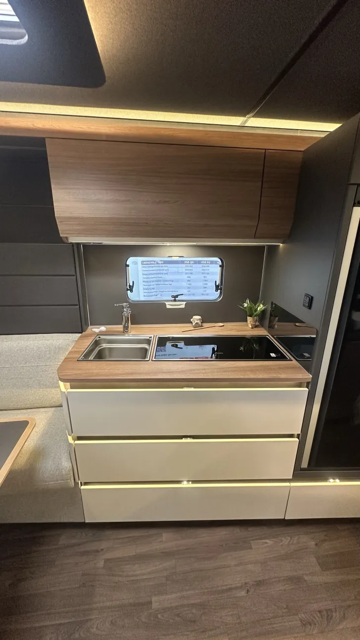Fahrzeugbild Knaus Azur 500 FU #9