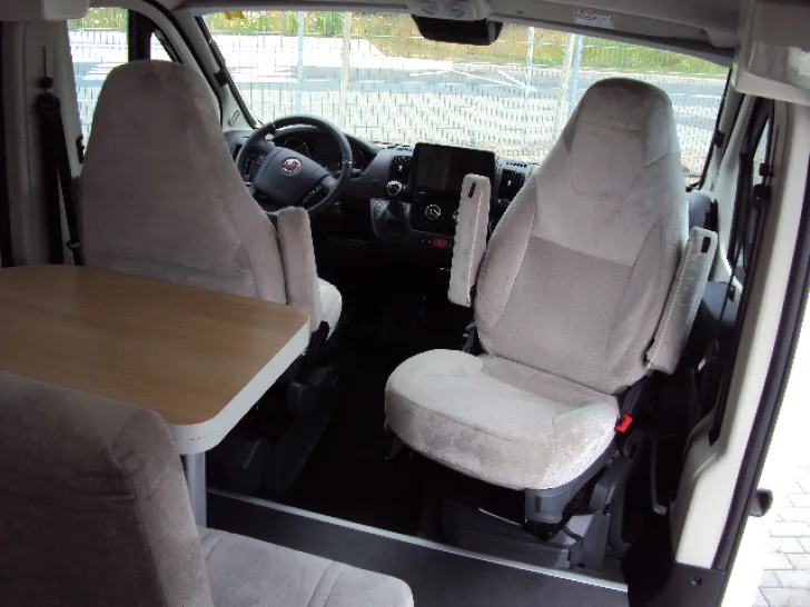 Fahrzeugbild Karmann Mobil Dexter 550 #9