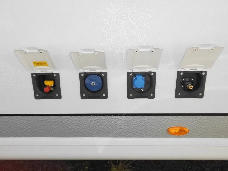 Fahrzeugbild Hobby Prestige 720 KWFU #6