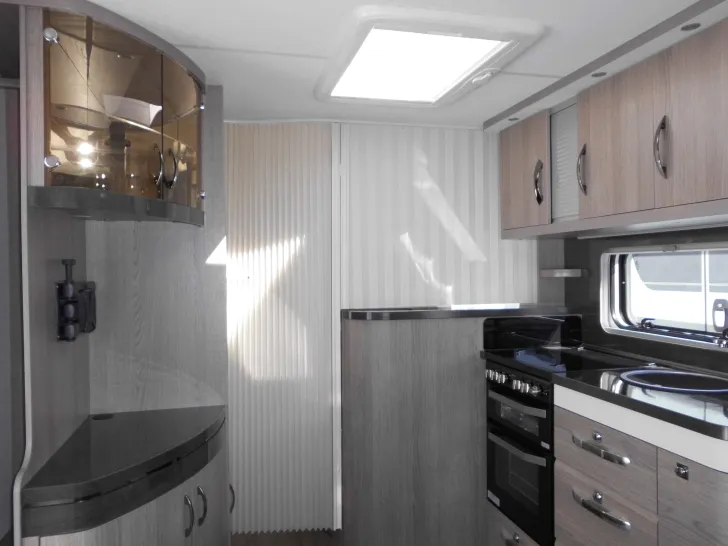 Fahrzeugbild Hobby Prestige 720 KWFU #19