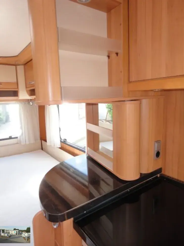 Fahrzeugbild Hymer Eriba Nova GL 545 Nr. 105 - franz. Bett #22