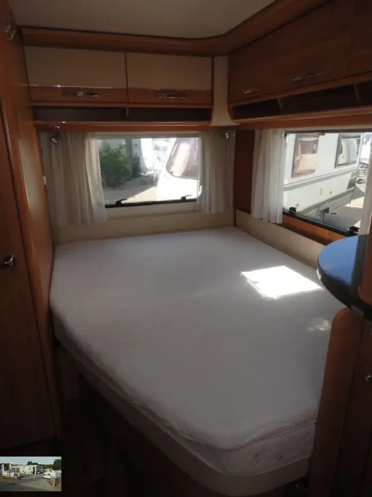 Fahrzeugbild Hymer Eriba Nova GL 545 Nr. 105 - franz. Bett #25