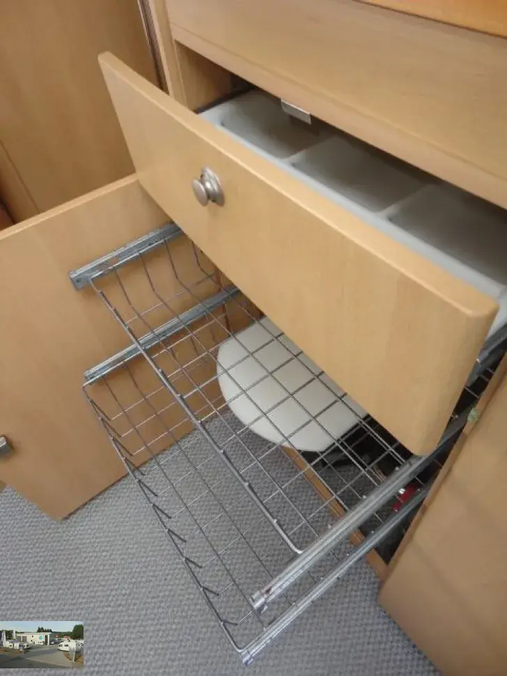 Fahrzeugbild TEC Tour 450 Nr. 103 - franz. Bett #13