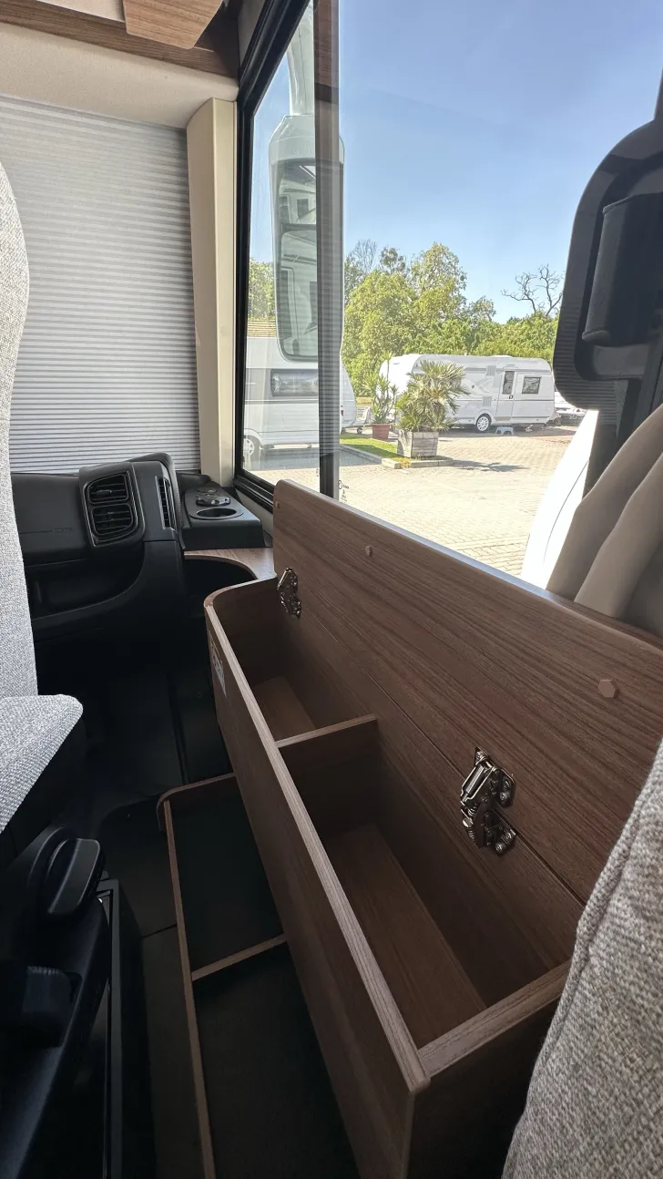 Fahrzeugbild Knaus L!VE I 650 MEG Verfügbar #18