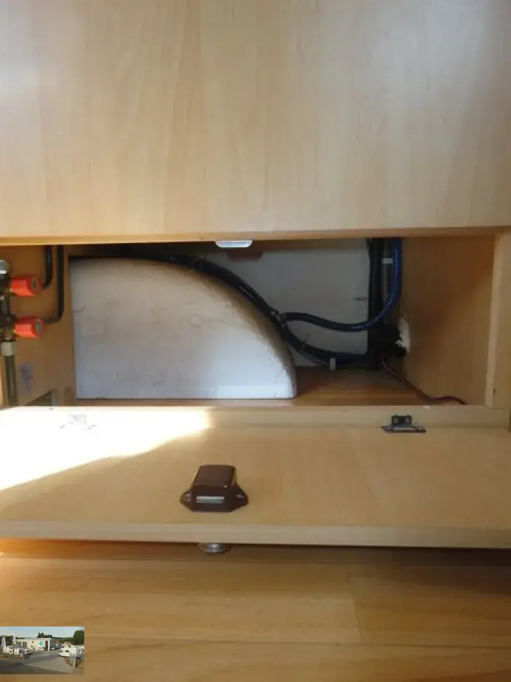 Fahrzeugbild Adria Altea 390 DS Nr. 36 / Doppelbett / Mover #24