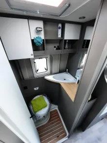 Fahrzeugbild LMC Innovan 600 #15