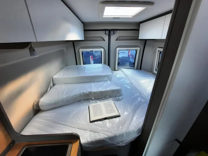 Fahrzeugbild LMC Innovan 600 #10