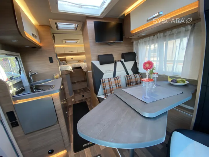 Fahrzeugbild Weinsberg CaraCompact MB EDITION PEPPER 640 MEG #6