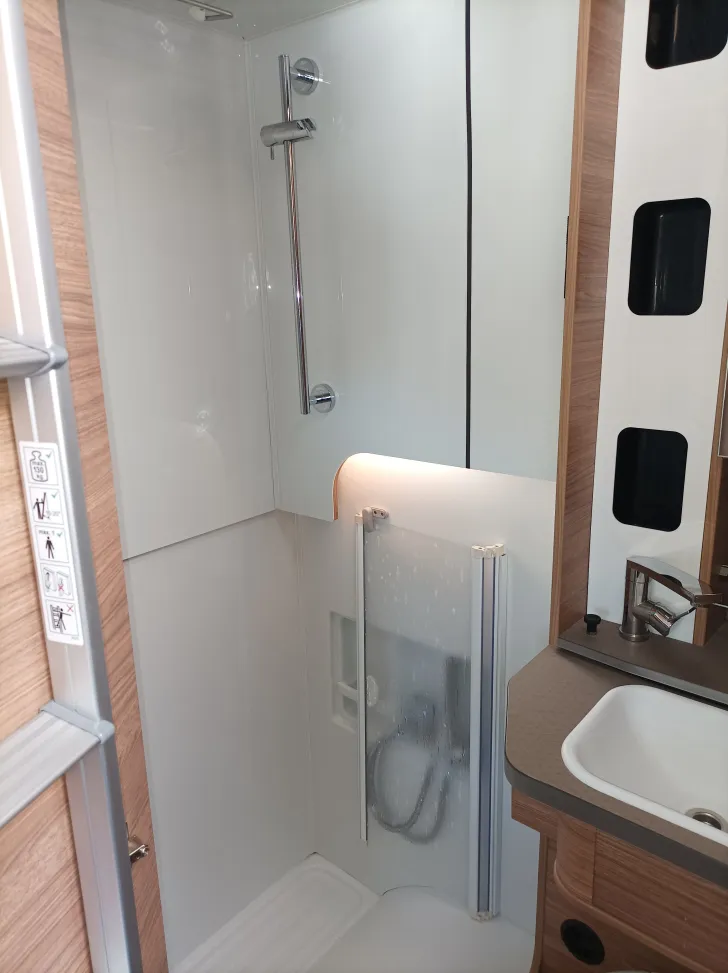 Fahrzeugbild Weinsberg X-CURSION VAN 500 MQ EDITION [PEPPER] #16