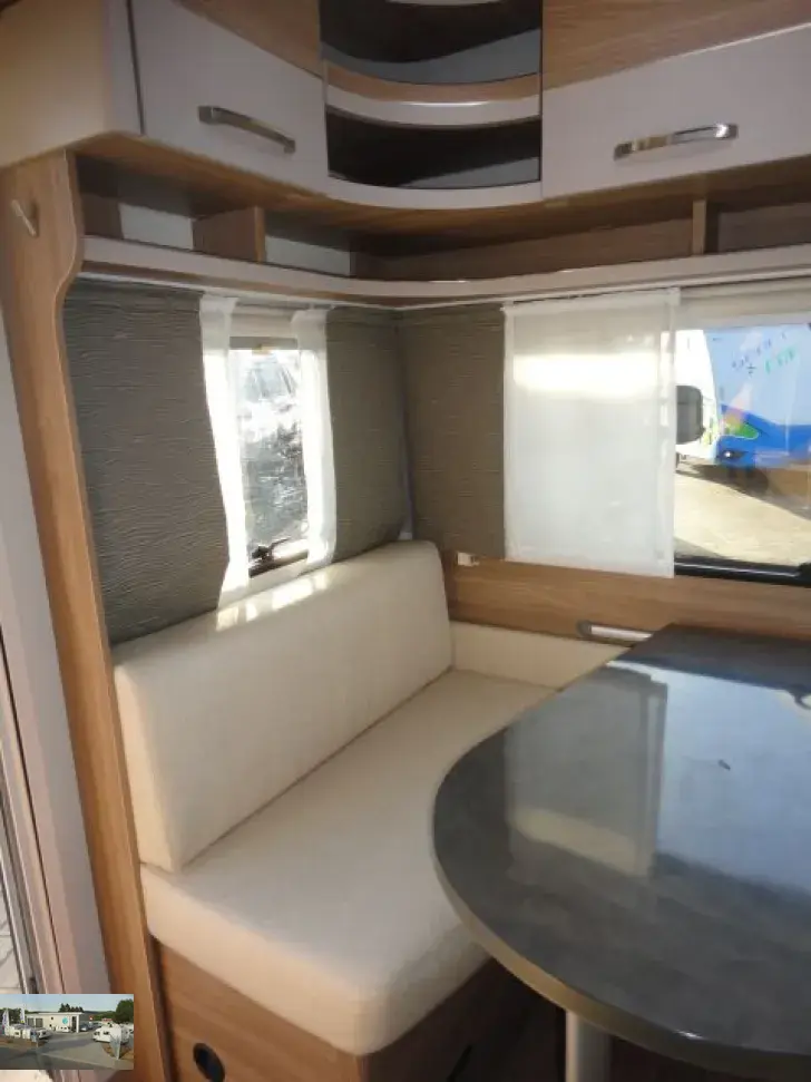 Fahrzeugbild Bürstner Premio 435 TS Nr. 110 - Doppelbett #10