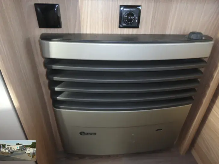 Fahrzeugbild Bürstner Premio 435 TS Nr. 110 - Doppelbett #15