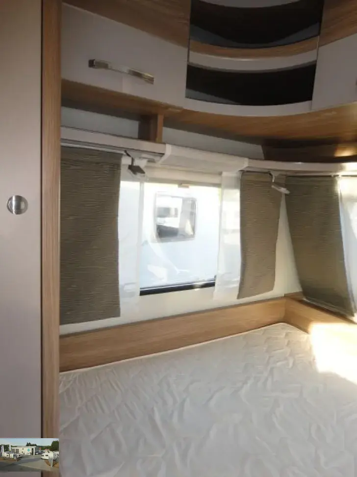 Fahrzeugbild Bürstner Premio 435 TS Nr. 110 - Doppelbett #17