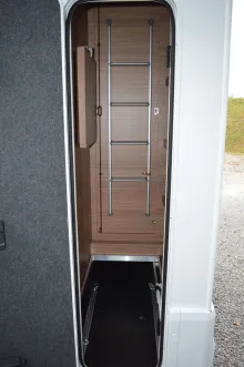 Fahrzeugbild Weinsberg X-CURSION VAN 500 LT EDITION [PEPPER] Easy-Move-Bett für 2 Personen #6
