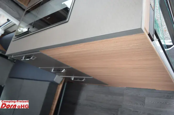 Fahrzeugbild Weinsberg X-CURSION VAN 500 LT EDITION [PEPPER] Easy-Move-Bett für 2 Personen #17