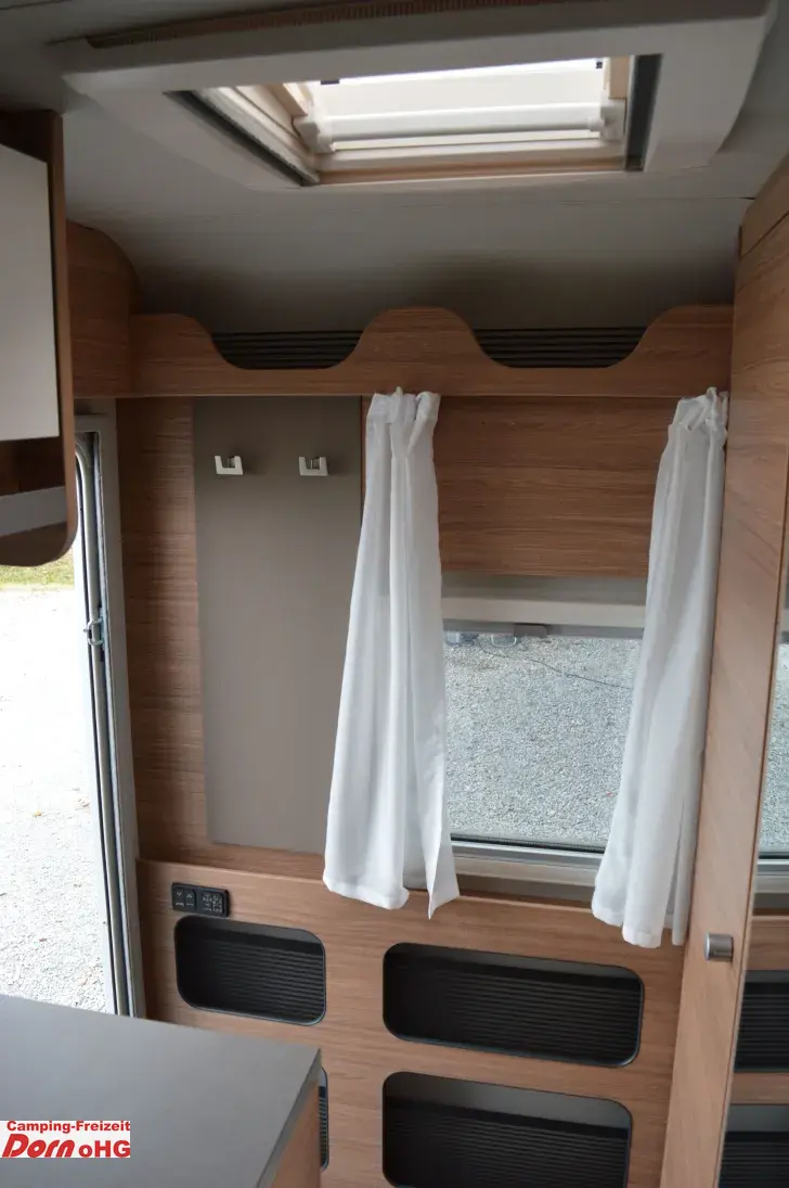 Fahrzeugbild Weinsberg X-CURSION VAN 500 LT EDITION [PEPPER] Easy-Move-Bett für 2 Personen #18