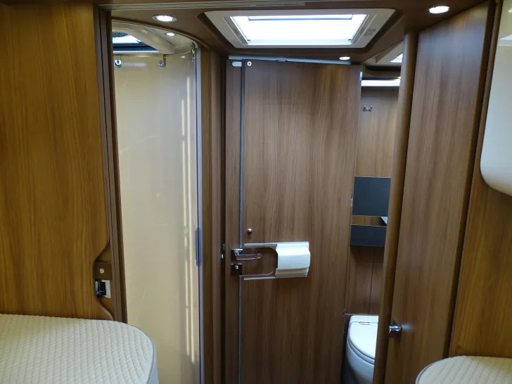 Fahrzeugbild Carthago S-PLUS I 50 LE #11