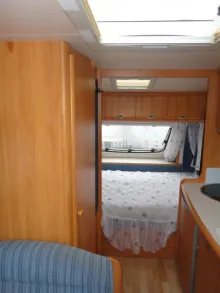 Fahrzeugbild Hobby De Luxe 440 SF Nr. 50-1/ Doppelbett #4