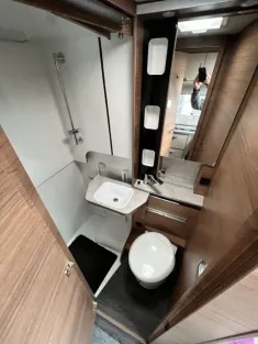 Bild 15 Knaus Tourer VAN 500 MQ Vansation Aufl. 3500KG, Premium Türe uvm