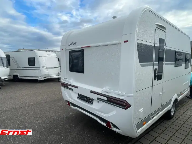 Fahrzeugbild Hobby De Luxe 440 SF #1