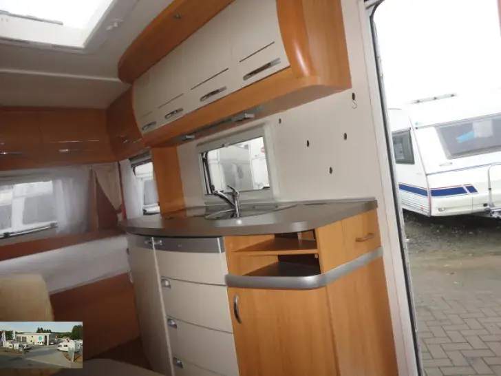 Fahrzeugbild Hobby De Luxe 440 SF Nr. 52-4 - Mover, Doppelb. #6