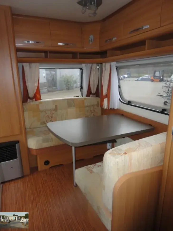 Fahrzeugbild Hobby De Luxe 440 SF Nr. 52-4 - Mover, Doppelb. #9