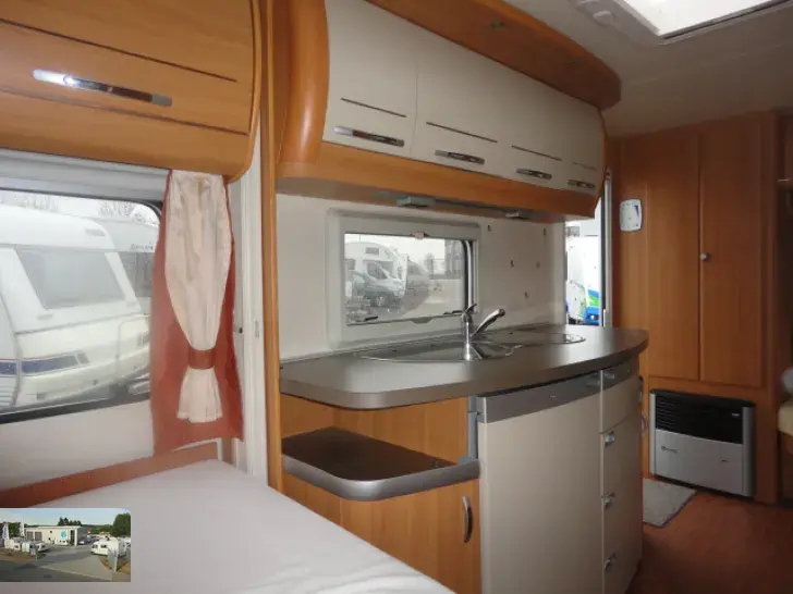 Fahrzeugbild Hobby De Luxe 440 SF Nr. 52-4 - Mover, Doppelb. #19