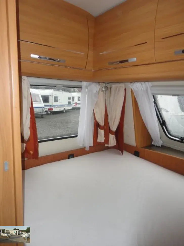 Fahrzeugbild Hobby De Luxe 440 SF Nr. 52-4 - Mover, Doppelb. #23